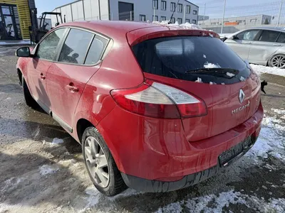 Aripa spate stanga culoare rosie Renault Megane 3 (2008-2012)