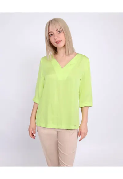 Bluza cu maneci trei sfeturi si decolteu in V