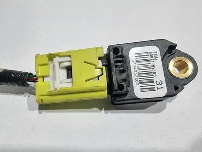 Senzor impact stanga / dreapta fata 89831-02100 Toyota Avensis (2009-2012) [T27]