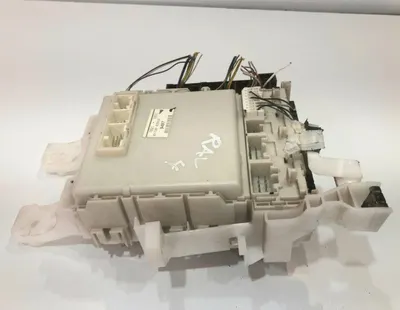 Panou / tablou sigurante 82730-42010 Toyota RAV 4 (2005-2010) 2.2 d4d 2ad-ftv