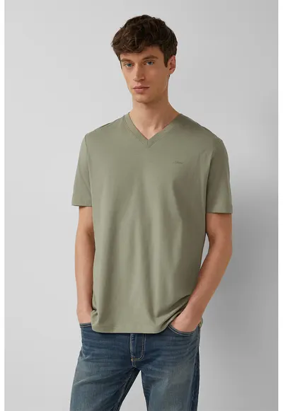 Tricou regular-fit cu decolteu in V - Verde feriga
