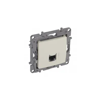 RJ 45 Cat.6 UTP priza Niloé - 9-contact - ivory