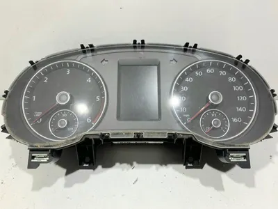 Ceasuri bord anglia 7N5920970A Seat Alhambra 2 (2010-2015) 2.0 tdi CFFB