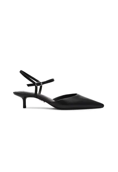 Pantofi cu varf ascutit Adelaide - Negru