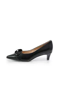 Pantofi din piele lacuita - cu toc kitten 2613003 - Negru