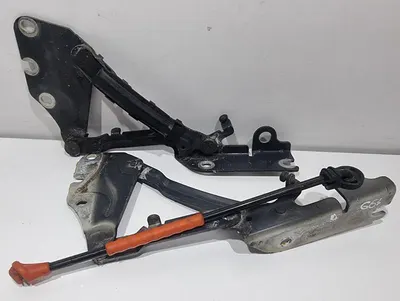 Set balamale capota fata culoare alb lb9a 5M0823301 Volkswagen Golf 6 plus (2009-2014)