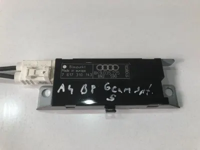 Amplificator antena 8k9035225 Audi A4 (2007-2011) [8K2, B8]