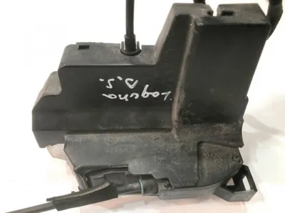 Broasca usa dreapta spate 825000001r Renault Laguna 3 (2007-2010)