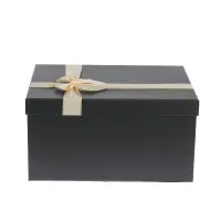 Cutie de cadou eleganta cu funda crem 35 cm