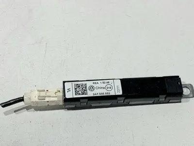 Amplificator antena 3AF035552 Volkswagen Passat B7 (2010-2014)
