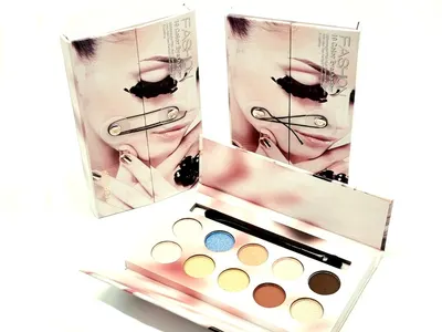 Trusa Profesionala Farduri Fashion,KISS BEAUTY-10 culori Engros