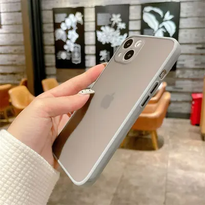 Husa cu Margini Colorate, Compatibila cu iPhone 13, Butoane Colorate, Semi-Transparenta, Gri Engros