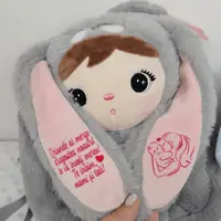 Ghiozdan personalizat Iepuras Pufos Gri cu Papusica Detasabila