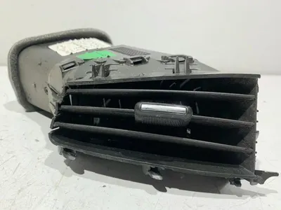 Grila ventilatie bord centrala dreapta 13300574 Opel Astra J (2009-2012)
