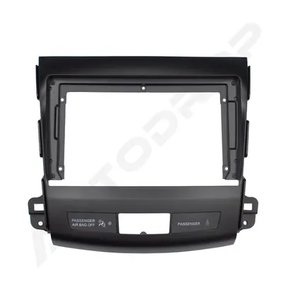 Ramă adaptoare Mitsubishi Outlander 2008-2013 - navigație Android 9 , montaj dedicat