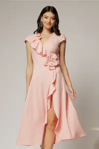 Rochie DY Fashion roz midi cu volanas pe fusta si detaliu amplu foral