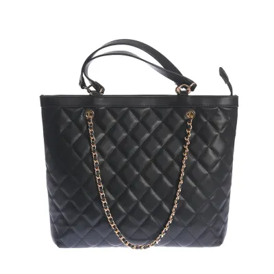 Geanta shopper neagra matlasata cu lant auriu si design elegant