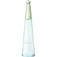 Issey Miyake L'Eau d'Issey Eau Essentielle Eau de Parfum pentru femei