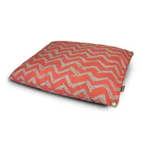 Pat pentru animale de companie roșu pentru câini 70x90 cm Outdoor Bed Barn Red M – P.L.A.Y.