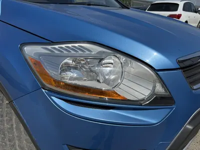 Far dreapta Ford Kuga (2008-2012)