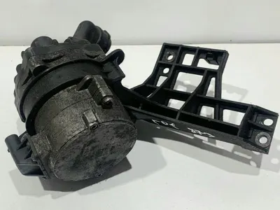 Pompa aditionala apa 7566335 BMW Seria 7 (2008-2015) [F01, F02] 4.4 benzina