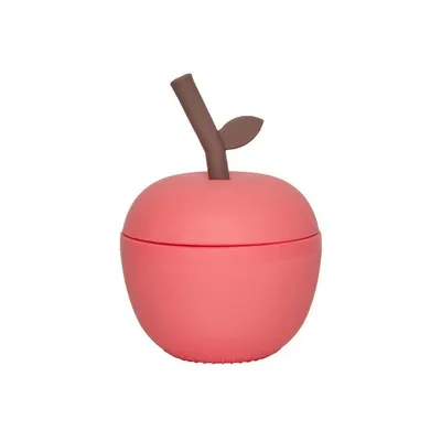 Cană pentru copii roșie din silicon Apple – OYOY Mini