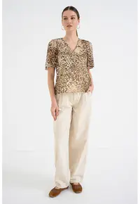 Bluza cu animal print Smilla - Maro/Crem