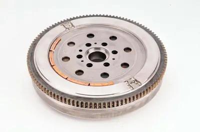 Volanta (cu placa de reglare a frecarii; fara kit de suruburi; fara rulment de ghidare) potrivit FIAT IDEA; LANCIA MUSA 1.9D 01.04