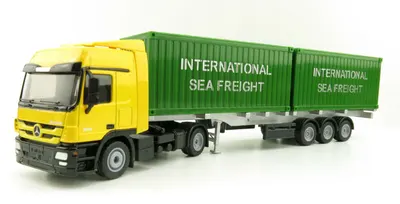 Masinuta - Truck with containers