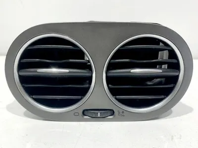 Grila ventilatie stanga fata 5M0819709 Volkswagen Golf 5 Plus (2004-2008)
