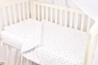 Set complet 7 piese lenjerie si aparatori patut 120x60 cm din bumbac model inimioare