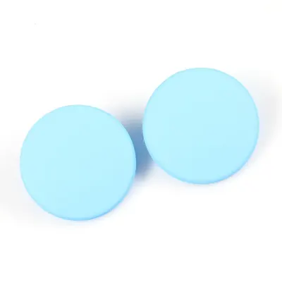 Cercei rotunzi bleu cu design minimalist