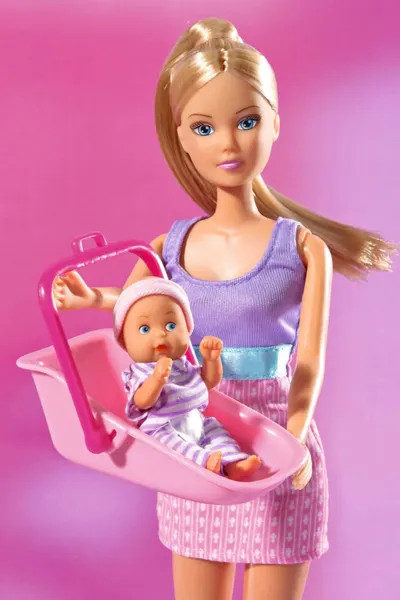 Papusa - Steffi Baby Sitter