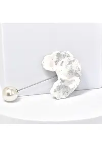 Brosa din lut polimeric si rasina epoxidica - design floral - unica - 5x8cm