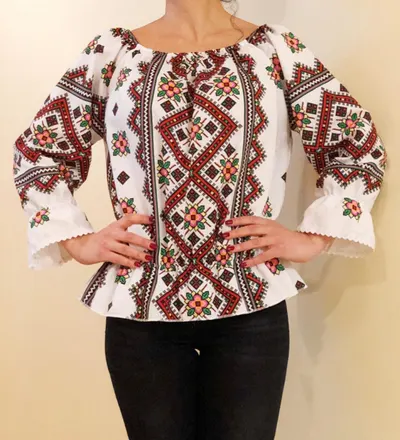 Bluza stilizata cu motive traditionale Daniela 6