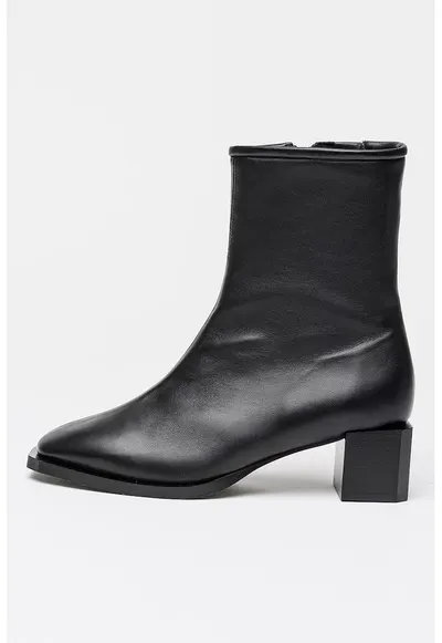 Ghete din piele Avril - Negru