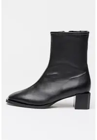 Ghete din piele Avril - Negru