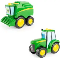 Set jucarii John Deere - Tractor Johnny si Combina Corey