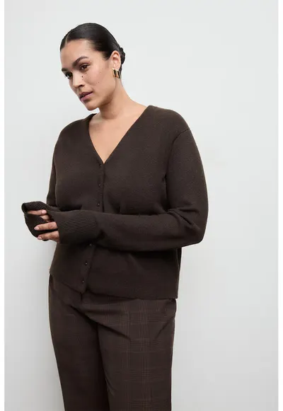 Cardigan tricotat cu model uni - Maro inchis