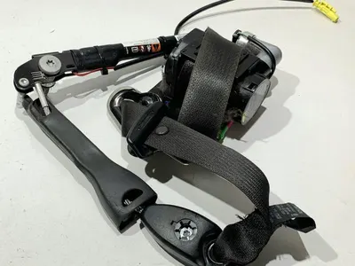 Centura de siguranta cu pretensioner si capsa dreapta fata 95473470 Opel Antara facelift (2010-2016)