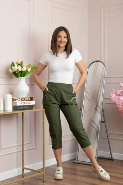 Pantaloni dama 3 4 Jenny kaki cu talie elastica si fermoare decorative