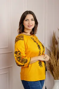 Bluza galbena cu motiv floral negru Narcisa