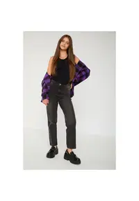 Blugi mom fit cu talie medie