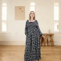 Rochie lunga de vara cu maneca 3 4 - imprimeu floral bleumarin