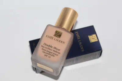 Fond de ten Estee Lauder Double Wear Stay in Place Nuanta 2C2 Pale Almond, Formula Noua