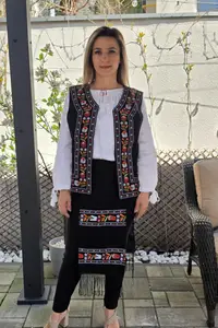 Costum Traditional Vesta si Fote Suzi
