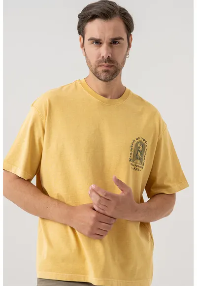 Tricou din bumbac cu imprimeu discret - Galben sofran