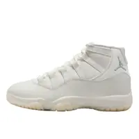 11 Retro Pearl