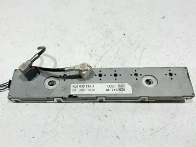 Amplificator antena 4L0035225J Audi Q7 (2006-2010) [4L]