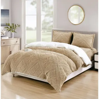 Lenjerie de Pat Dublu, CoCoLiNo Ultra Pufoasa, cu Blanita Sherpa Alba, 4 piese, Cearsaf cu ELASTIC, Model Traditional 3D, Bej nisipiu